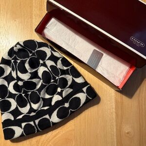 Y2K Coach Signature Logo Beanie – Merino Wool